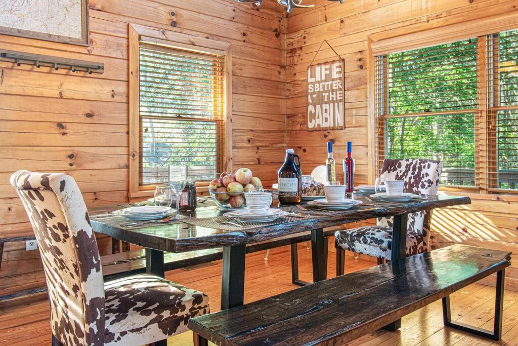 Cherry Log Summit Cabin By Bk Stays - Family Friendly - Playground - Game Room - Jacuzzi - Amazing Mountain Views Экстерьер фото