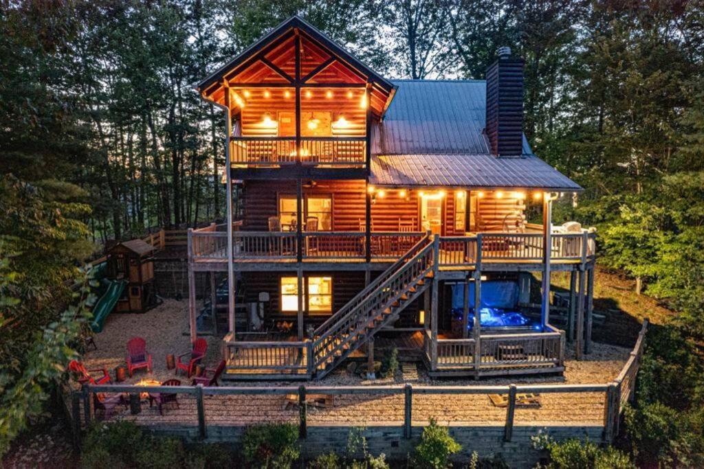 Cherry Log Summit Cabin By Bk Stays - Family Friendly - Playground - Game Room - Jacuzzi - Amazing Mountain Views Экстерьер фото